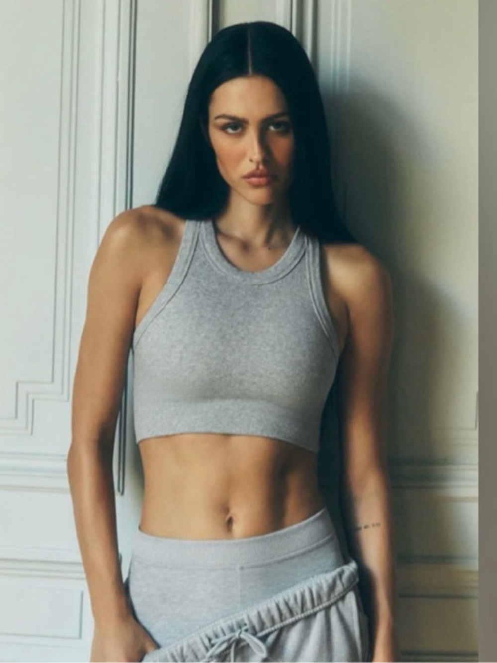 Alo Yoga 🩶🩶 Seamless Delight High Neck Bra Athletic Heather Gray